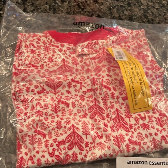 Unisex toddler footer pajamas - Picture 2 of 4